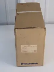 ORIENTAL MOTOR 5RK40GN-CW2J REVERSIBLE MOTOR NEW IN BOX k8