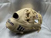Wilson A2000 11.75” 1975