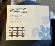 Creative Memories - IRON GATE Decorative Border Punch