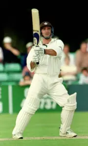 GRAHAM THORPE SURREY CCC Old Player Cricket Photo 5