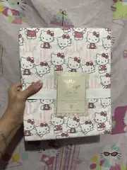POTTERY BARN HELLO KITTY SHEETS