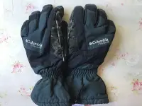 在飛比找Yahoo!奇摩拍賣優惠-美國columbia黑色防寒手套(M號）