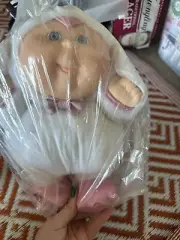 1992 CABBAGE PATCH KIDS CHICKEN COSTUME BABYLAND CHICK DOLL TOY Chirps Easter