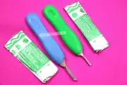 200 Scalpel Blades #10 + #20 with #3 #4 plastic Hndl Suitable for Dermaplaning
