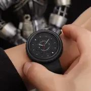 OULM Unique Simple Sport Watch Wheel Dial & Performance Silicone Strap Watches