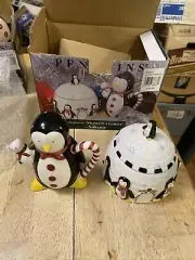 Debbie Mumm Penguins Christmas Sugar & Creamer by Sakura NEW NIB