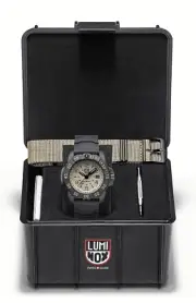 New Luminox XS.3251.CBNSF.SET Navy SEAL 1 25/32 in Diver Watch Sapphire Crystal