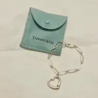 在飛比找蝦皮購物優惠-(已售出）專櫃正品Tiffany & Co 925純銀吊飾迴