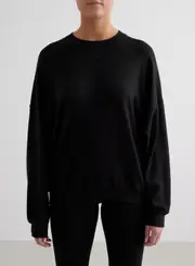[aim'n] Black Comfy Modal Sweatshirt