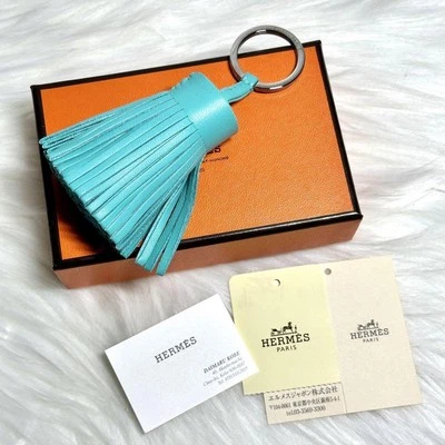 Unused HERMES Carmen Charm Key Ring Bag Charm Green Hermes Lambskin 386