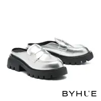 在飛比找momo購物網優惠-【BYHUE】質感個性便仕造型軟芯厚底穆勒拖鞋(銀)