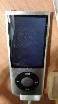 在飛比找Yahoo!奇摩拍賣優惠-☆手機寶藏點☆ Apple iPod nano 5 零件機 