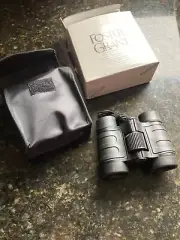 new small Foster Grant binoculars with case