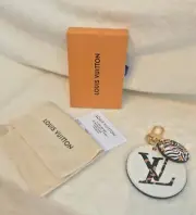 NEW LOUIS VUITTON PORTE CLES ILLUSTRATED IVORY JUNGLE KEY Chain Charm RECEIPT