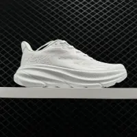 在飛比找蝦皮購物優惠-2023 HOT 高品質運動鞋 HOKA ONE Clift