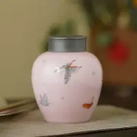 在飛比找Yahoo!奇摩拍賣優惠-【茶具】茶葉罐手繪粉彩蝴蝶茶倉陶瓷密封罐小號高檔儲存罐