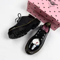 在飛比找Yahoo!奇摩拍賣優惠-Dr. Martens x Hello Kity 1461 