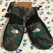 2020 The North Face Youth Montana Futurelight Mitt EVERGREEN $49 SMALL NWT