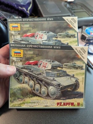 2 PZ.KPFW. II GERMAN LIGHT TANK 1/100 Zvezda Wargaming Model Kit #6102 SEALED