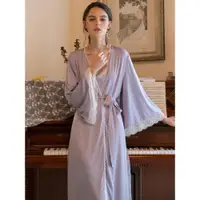 在飛比找ETMall東森購物網優惠-女紫色吊帶法式新娘睡袍套裝絲綢