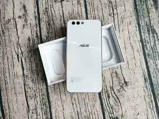 【二手】ASUS ZenFone 4 Z01KD 4+/64G 附配件 售後保固10天