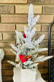 Flocked Pine Tree With Cardinals In Distressed Wooden Pot NEW