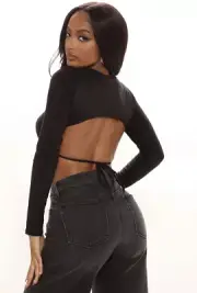 NEW Fashion Nova Large L Bring It Backless Long Sleeve Black Cropped Top Tie