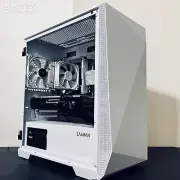 New Budget White Gaming PC - Xeon 8-cores/16GB RAM/512GB SSD - AMD RX 580 4GB