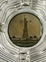 Vintage Statue Of Liberty New York City Glass Ashtray Excellent