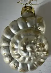 Metallic glass Glitter Shell Ornament Coastal Xmas Bronners Frankenmuth 3.5”