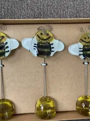 3 Bumble Bee Place Card Holders NEW Fussed Glass Party Table Baby Wedding Shower