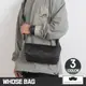 【WHOSE BAG】時尚休閒輕量防潑水斜背包 斜背包 男包 女包 NO.WBOM005 (5.6折)