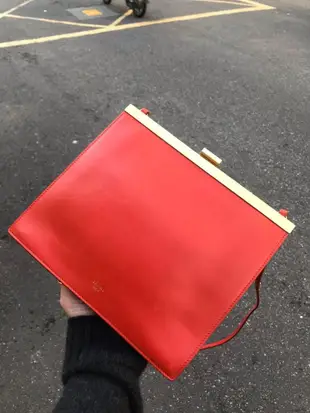 *台灣商品區*賣家珍藏 Celine 紅色 mini clasp bag