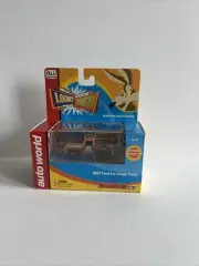 Auto World Thunder Jet Ultra G Looney Tunes 1967 Ford Truck Slot Car New In Box