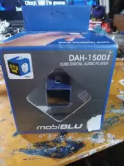 NEW! MobiBLU DAH-1500i Mini Cube Digital Audio Player 512mb MP3 Player Blue