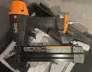 WEN 61741K 4-in-1 18-Gauge Pneumatic Flooring Nailer and Stapler