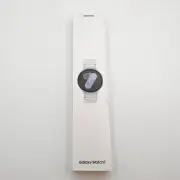 Samsung Galaxy Watch7 44mm SM-L315U 32GB | Silver Aluminum w/ Band | LTE + GPS