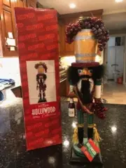 Kurt Adler Hollywood Wine Barrel Hat Wine Seller Nutcracker