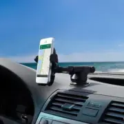 Windshield Car Phone Holder Universal in Car Cellphone Holder Stand Adjustable P
