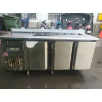 在飛比找蝦皮購物優惠-瑞興6尺冷藏沙拉吧工作台冰箱220v $20000 尺寸：寬