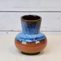 在飛比找PChome24h購物優惠-【YU Living】陶瓷窄口圓肚窯變釉花瓶(藍色)