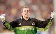 Mike Stowell of Wolverhampton Wanderers celebrates after Kevin Mus- Old Photo
