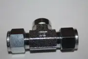 Dk-Lok DTBF 8-6N-C Female Branch Tee Carbon Steel 1/2 in. Tube OD x 3/8 in. NPT