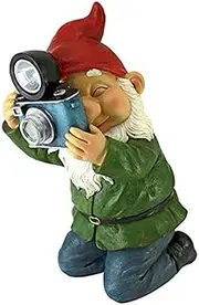 Design Toscano Smile for Me Solar Garden Gnome Statue