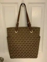 $198 Michael Kors Tassel Jet Set Tote Bag/ NWT/ Various Colors