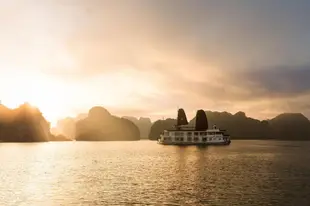 下龍榮耀傳奇游輪Halong Glory Legend Cruise