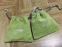 在飛比找Yahoo!奇摩拍賣優惠-全新 Esprit 首飾袋 飾品袋 絨布袋 禮品包裝袋 錦囊