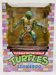 Teenage Mutant Ninja Turtles Leonardo 1:8 Scale Statue PCS Collectibles New