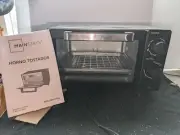 Mainstays 4 Slice Toaster Oven with 3 Setting, Baking Rack and Pan, Black, New
