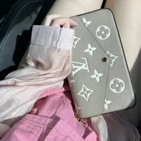 在飛比找PopChill優惠-[二手] Louis Vuitton LV包包 三合一 多用